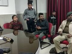 बिहार से फरार 'बंटी-बबली' चलती ट्रेन से गिरफ्तार, 30 करोड़ के गबन का है आरोप