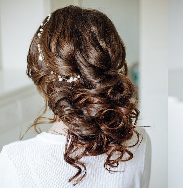 Modern  Stylish Curly Hairstyles For Brides  ShaadiWish
