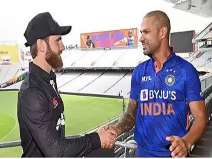 India Vs Newzealand ODI Kiwis Won The Toss And Choose To Field First IND vs NZ ODI: టాస్ గెలిచి బౌలింగ్ ఎంచుకున్న కివీస్- అర్హదీప్, ఉమ్రాన్ మాలిక్ వన్డే అరంగేట్రం