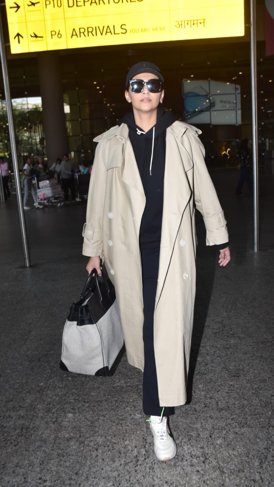 Sonam Kapoor's airport look includes an all black outfit and