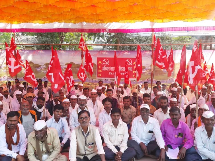 Kisan sabha News State-wide agitation by Kisan Sabha for various demands of farmers Kisan sabha : ओला दुष्काळासह अन्य मागण्यांसाठी किसान सभेचे राज्यभर आंदोलन, उद्या राज्यपालांना निवेदन देणार