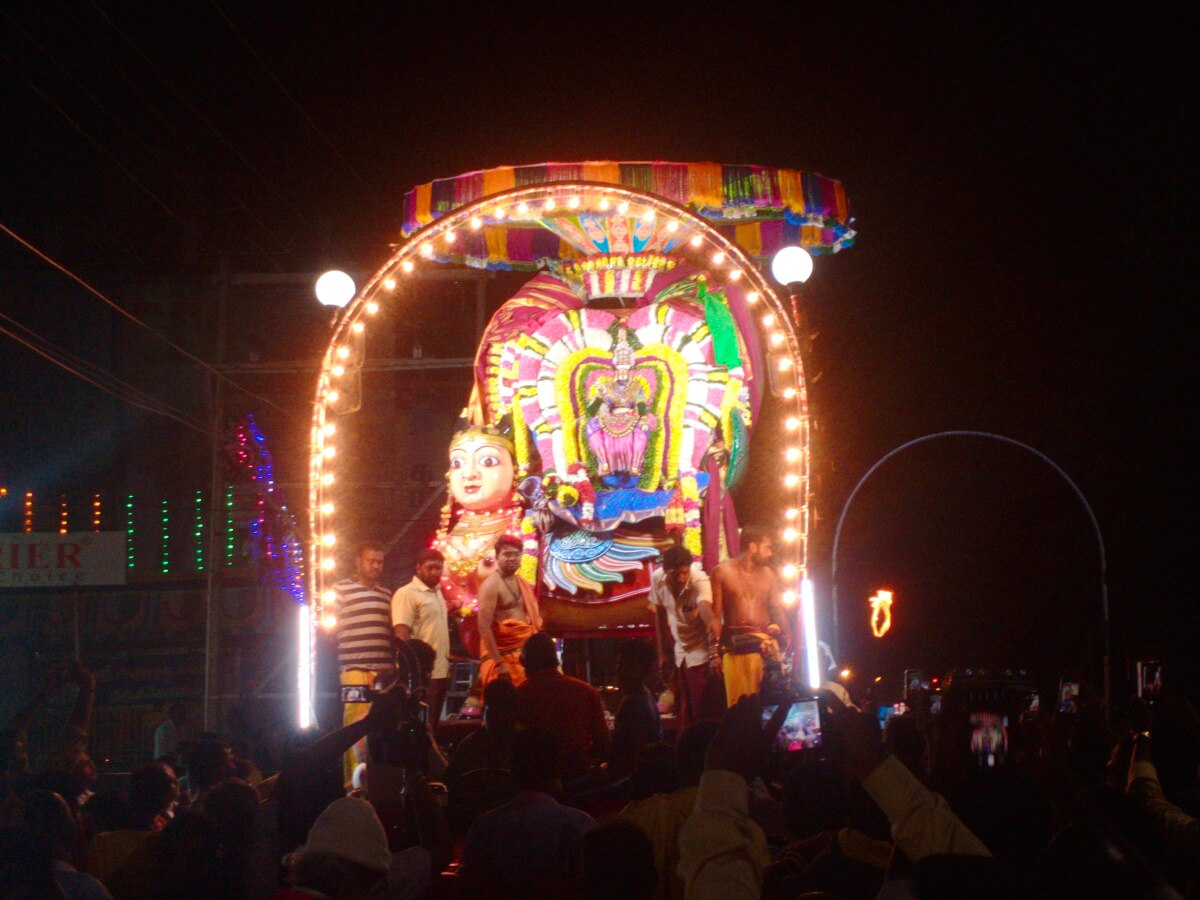 Karthigai Deepam festival: காவல் தெய்வமான துர்க்கை அம்மனுக்கு  உற்சவத்துடன் தீபத் திருவிழா தொடக்கம்...