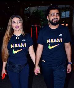 Rakhi Sawant B’day: 44 ਸਾਲ ਦੀ ਹੋ ਗਈ 'ਡਰਾਮਾ ਕੁਈਨ' ਰਾਖੀ ਸਾਵੰਤ, ਦੇਖੋ ਬੁਆਏਫ੍ਰੈਂਡ ਆਦਿਲ ਨਾਲ ਉਨ੍ਹਾਂ ਦੇ ਪਿਆਰ ਭਰੇ ਰਿਸ਼ਤੇ ਦੀ ਝਲਕ