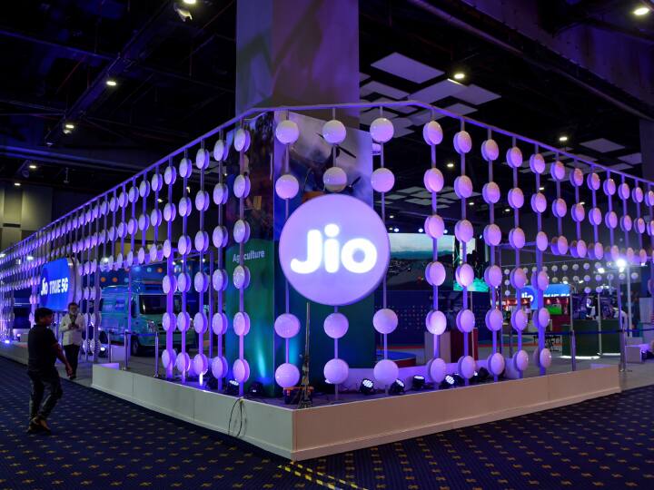 Gujarat Jio True 5G services Plan first state to provide in all district headquarters know internet speed Jio True 5G : गुजरात के हर जिले में मिलेगी 5जी सर्विस, ऐसा करने वाला देश का पहला राज्य, मिलेगी इतनी स्पीड