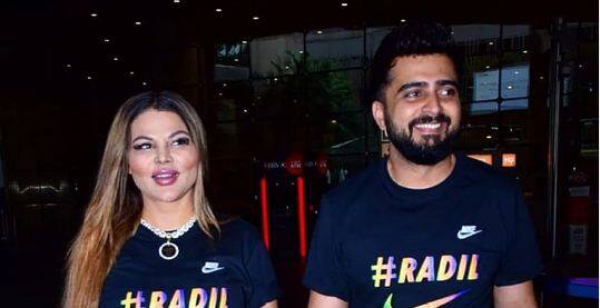 Rakhi Sawant: ਬਾਲੀਵੁੱਡ ਦੀ ਡਰਾਮਾ ਕੁਈਨ ਰਾਖੀ ਸਾਵੰਤ ਦਾ ਅੱਜ 44ਵਾਂ ਜਨਮਦਿਨ ਹੈ। ਰਾਖੀ ਦੇ ਜਨਮਦਿਨ 'ਤੇ ਆਦਿਲ ਨਾਲ ਉਨ੍ਹਾਂ ਦੇ ਪਿਆਰ ਦੀ ਇਹ ਖੂਬਸੂਰਤ ਝਲਕ ਦੇਖੋ।