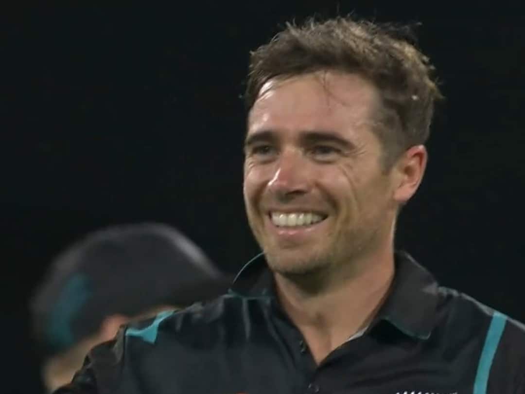 Tim Southee : ஒருநாள் கிரிக்கெட் போட்டியில் 200 விக்கெட்டுகளை கடந்த டிம் சவுதி; உலக சாதனை..! IND vs NZ 1st ODI: Tim Southee makes history with 200th ODI wicket for Black Caps against India Tim Southee : ஒருநாள் கிரிக்கெட் போட்டியில் 200 விக்கெட்டுகளை கடந்த டிம் சவுதி; உலக சாதனை..!
