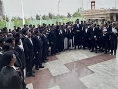 AP High Court : న్యాయమూర్తుల బదిలీలు వివక్షకు సంకేతం, ఏపీ హైకోర్టు న్యాయవాదుల ఆందోళన