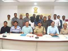 ఈజీ మనీ కోసం రిటైరయ్యాక ఫేక్ దందా షురూ, కథ అడ్డం తిరిగి బుక్కయ్యాడు !