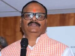 यूपी: 'सपा सरकार में अपराधी मिनी सीएम बन गये थे,' ब्रजेश पाठक ने अखिलेश पर किया तंज