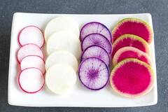 Radish Benefits: શિયાળામાં આ કારણે ખાવો જોઇએ મૂળો, તેના અદભૂત ફાયદા જાણીએ આપ  દંગ રહી જશો