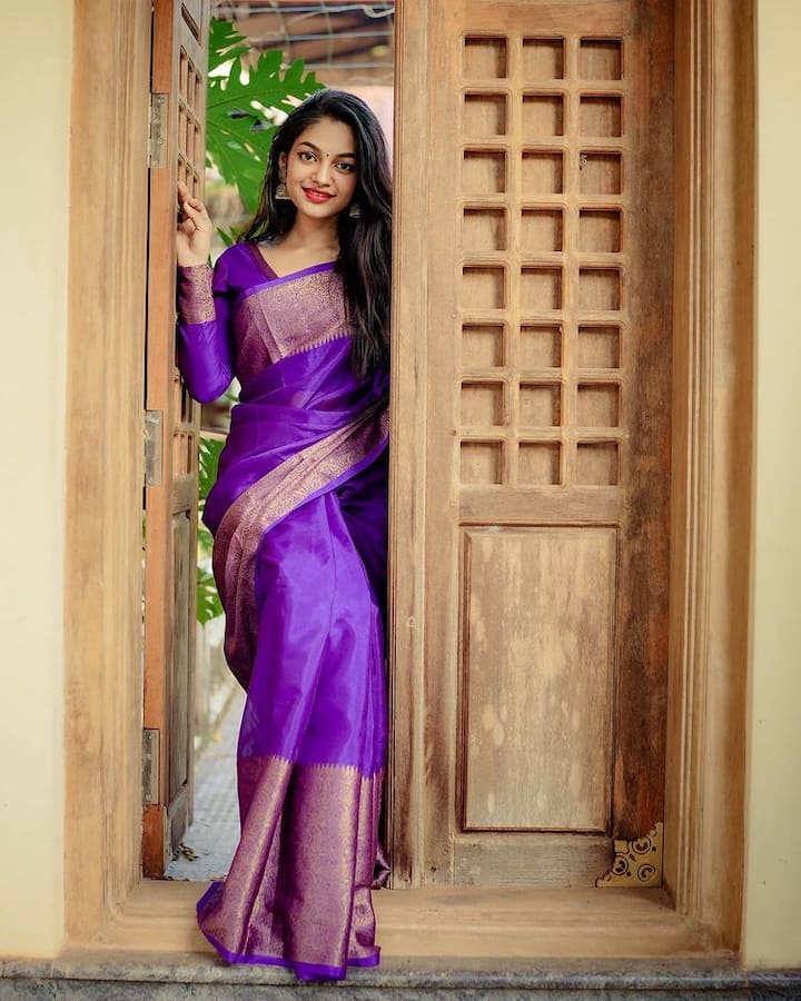 அந்த கண்ணுக்கு அஞ்சுலட்சம் தாரேன்டி...