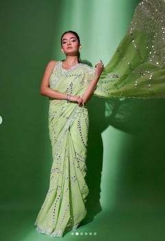 Anushka Sen: ਹਰੇ ਰੰਗ ਦੀ ਸਾੜੀ ਪਾ ਕੇ ਅਨੁਸ਼ਕਾ ਸੇਨ ਨੇ ਮਚਾਈ ਤਬਾਹੀ, ਚਿਹਰੇ ਦੇ ਖੂਬਸੂਰਤ ਨੂਰ ਨੇ ਉੱਡਾ ਦਿੱਤੇ ਫੈਨਜ਼ ਦੇ ਹੋਸ਼