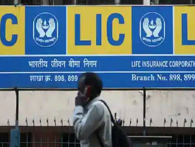 ਜੇਕਰ ਤੁਸੀਂ ਹਰ ਰੋਜ਼ 150 ਰੁਪਏ ਦਾ ਨਿਵੇਸ਼ ਕਰਦੇ ਹੋ ਅਤੇ 5 ਲੱਖ ਰੁਪਏ ਦੀ ਬੀਮੇ ਦੀ ਰਕਮ ਲੈਂਦੇ ਹੋ, ਤਾਂ ਤੁਹਾਡਾ ਸਾਲਾਨਾ ਪ੍ਰੀਮੀਅਮ 54,000 ਰੁਪਏ ਹੋਵੇਗਾ। ਅਜਿਹੇ 'ਚ 12 ਸਾਲ ਦੀ ਉਮਰ 'ਚ ਖਰੀਦੀ ਗਈ ਸਕੀਮ 'ਤੇ 23 ਸਾਲ ਬਾਅਦ 8.44 ਲੱਖ ਰੁਪਏ ਦਾ ਰਿਟਰਨ ਮਿਲੇਗਾ।