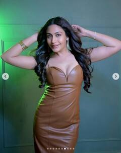 Surbhi Chandna: ਸੁਰਭੀ ਚੰਦਨਾ ਨੇ ਲਗਾਈਆ ਗਲੈਮਰ ਦਾ ਤੜਕਾ, ਡੀਪ ਨੇਕ ਡਰੈੱਸ 'ਚ ਪੋਸਟ ਕੀਤੀਆਂ ਤਸਵੀਰਾਂ