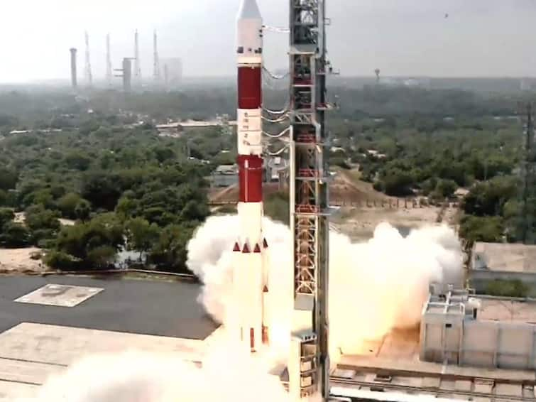 ISRO PSLV-C54: ISRO PSLV-C54 All you need to know about 8 nano satellites ISRO PSLV-C54: விண்ணில் செலுத்தப்பட்ட 9 செயற்கை கோள்கள் என்னென்ன? முழு விபரங்கள் இதோ..!