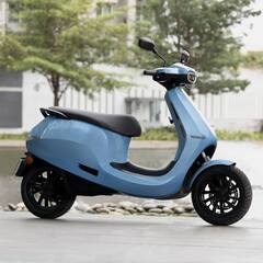Best Electric Scooters: जबरदस्त रेंज के साथ भारत में मौजूद हैं ये 5 इलेक्ट्रिक स्कूटर्स, देखें तस्वीरें