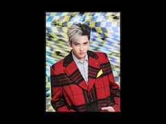 In Pics : पॉपस्टार क्रिस वूलाच्या अडचणीत वाढ; 13 वर्षांचा तुरुंगवास