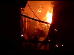 Breaking News Highlights: Fire Breaks Out At Three-Storey Building In Tirreti Bazaar Area Of Kolkata