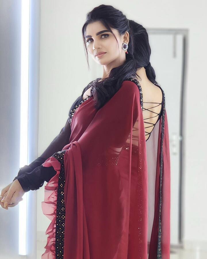 జబర్తస్త్ వర్ష అందమైన ఫోటోలు -Image credit: Jabardasth Varsha/Instagram