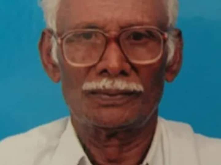 Farmer opposing Hindi committed self-immolation, was protesting outside DMK office Farmer opposing Hindi committed self-immolation, was protesting outside DMK office