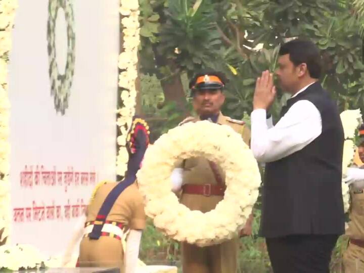 Deputy CM Devendra Fadnavis pays tribute at Police Memorial  on the 14th anniversary of the Mumbai Terror Attacks. (Source: ANI)