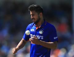 IND vs NZ: ડેબ્યુ મેચમાં જ ઉમેરાન મલિકનો થઈ જાત અકસ્માત, સાથી ખેલાડીઓએ બચાવી લીધો