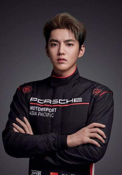 क्रिसला गेल्या वर्षी डेट-रेपच्या आरोपाखाली पोलिसांनी अटक केली होती.