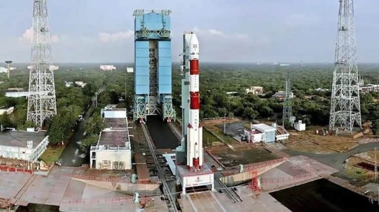ISRO PSLV C54 Mission Launched Earth Observation Satellite Oceansat And Eight Other Customer Satellites Update ISRO: સતીશ ધવન સ્પેસ સેન્ટરથી PSLV-C54 રોકેટ લોન્ચ, 9 સેટેલાઇટ સહિત રોકેટનું કુલ વજન  છે 321 ટન
