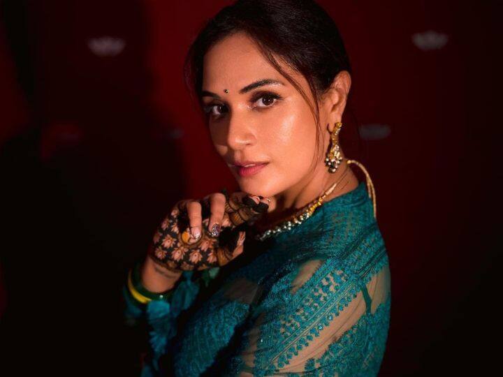 Richa Chadha Controversy: ऋचा चड्ढा के गलवान ट्वीट पर नहीं थम रहा विवाद, अब इस फिल्ममेकर ने लगाई क्लास