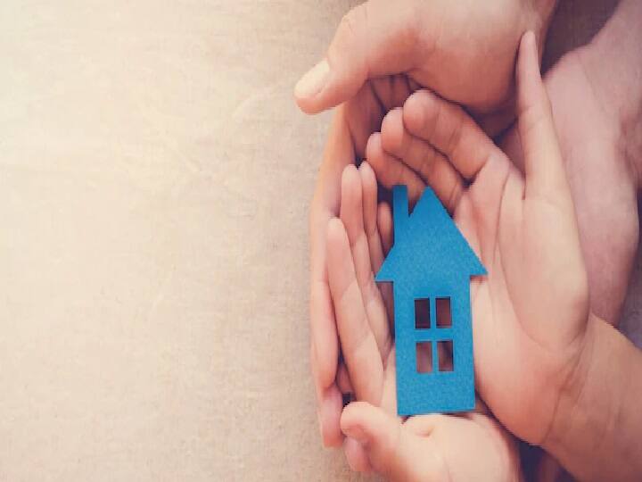 इस स्कीम में निवेश करने के लिए बच्चे की उम्र कम से कम 90 दिन होनी चाहिए. वहीं अधिकतम 12 साल के बच्चे के लिए इस प्लान को खरीदा जा सकता है. वहीं बच्चे के 25 साल की उम्र पूरी होने के बाद मैच्योरिटी के पूरे पैसे मिल जाते हैं.