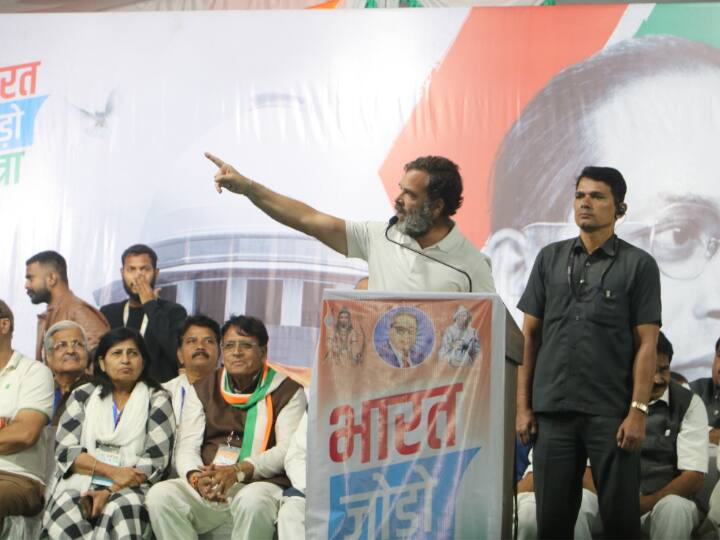 Bharat Jodo Yatra: राहुल गांधी बोले- 'देश का इतना नुकसान चीन नहीं कर सकता, जितना GST और नोटबंदी ने किया' MP News Rahul Gandhi targeted the central government on GST and demonetisation ann Bharat Jodo Yatra: राहुल गांधी बोले- 'देश का इतना नुकसान चीन नहीं कर सकता, जितना GST और नोटबंदी ने किया'