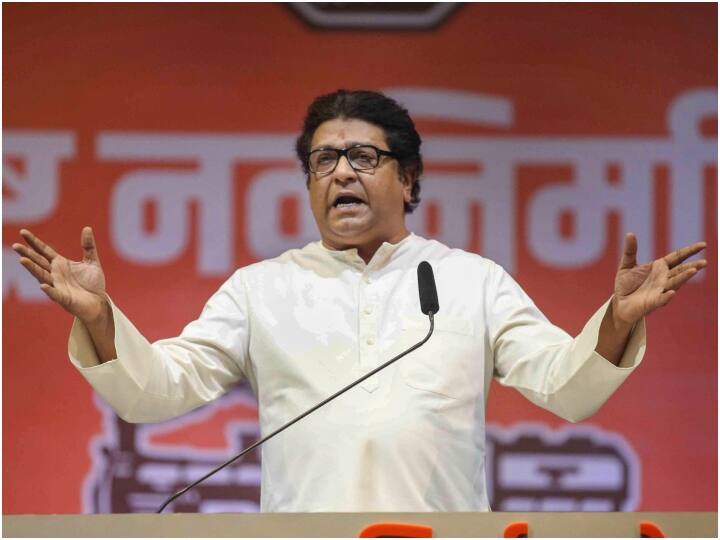 Raj Thackeray honored workers who showed black flags to Rahul Gandhi, slams Uddhav Thackeray ann Maharashtra: राज ठाकरे ने राहुल गांधी को काले झंडे दिखाने वाले कार्यकर्ताओं को किया सम्मानित, उद्धव ठाकरे पर कसा तंज