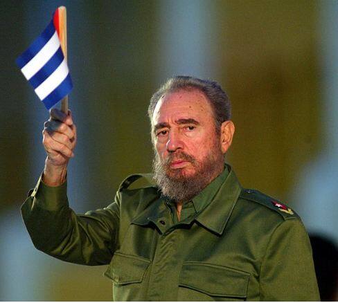 ਕਿਊਬਾ ਦੇ ਸਾਬਕਾ ਰਾਸ਼ਟਰਪਤੀ ਫਿਦੇਲ ਕਾਸਤਰੋ ਨੇ ਹਮੇਸ਼ਾ ਅਮਰੀਕਾ ਦੀਆਂ ਨੀਤੀਆਂ ਦਾ ਵਿਰੋਧ ਕੀਤਾ। ਇੰਨਾ ਹੀ ਨਹੀਂ ਉਨ੍ਹਾਂ ਨੇ ਅਮਰੀਕੀ ਰਾਸ਼ਟਰਪਤੀਆਂ ਦਾ ਮਜ਼ਾਕ ਵੀ ਉਡਾਇਆ। ਅਮਰੀਕੀ ਖੁਫੀਆ ਏਜੰਸੀਆਂ ਨੇ ਲੰਬੇ ਸਮੇਂ ਤੱਕ ਫਿਦੇਲ ਕਾਸਤਰੋ ਨੂੰ ਮਾਰਨ ਦੀ ਕੋਸ਼ਿਸ਼ ਕੀਤੀ ਪਰ ਹਮੇਸ਼ਾ ਅਸਫਲ ਰਹੀ। ਫਿਦੇਲ ਕਾਸਤਰੋ 'ਤੇ 600 ਤੋਂ ਵੱਧ ਹਮਲੇ ਅਸਫਲ ਰਹੇ।