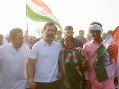 Bharat Jodo Yatra:  भारत जोडो यात्रेत राहुल गांधींनी चालवली बुलेट, पाहा फोटो