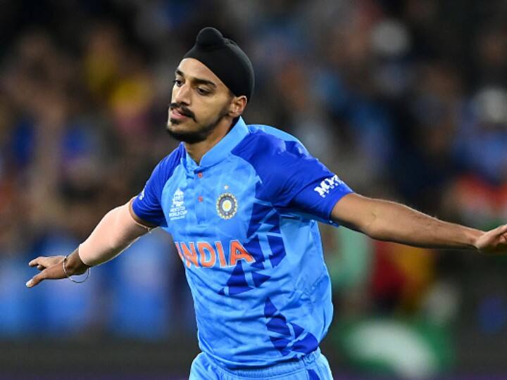 IND vs NZ: ਅਰਸ਼ਦੀਪ ਸਿੰਘ ਨੇ ਵਨਡੇ ਡੈਬਿਊ 'ਤੇ ਦਿੱਤੀ ਪ੍ਰਤੀਕਿਰਿਆ, ਦੱਸਿਆ ਕਿਸ ਸੋਚ ਨਾਲ ਕਰੇਗਾ ਗੇਂਦਬਾਜ਼ੀ ind vs nz arshdeep singh said i will try to stop runs for team india in odis IND vs NZ: ਅਰਸ਼ਦੀਪ ਸਿੰਘ ਨੇ ਵਨਡੇ ਡੈਬਿਊ 'ਤੇ ਦਿੱਤੀ ਪ੍ਰਤੀਕਿਰਿਆ, ਦੱਸਿਆ ਕਿਸ ਸੋਚ ਨਾਲ ਕਰੇਗਾ ਗੇਂਦਬਾਜ਼ੀ