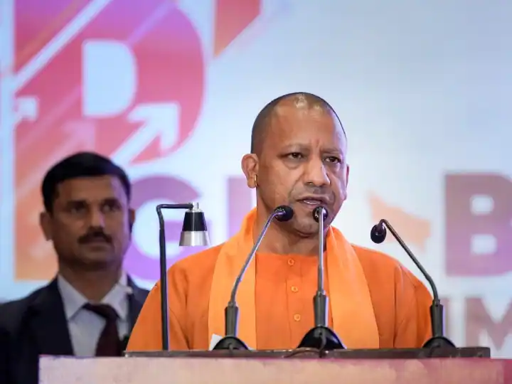 दो दिवसीय दौरे CM योगी, गोरखपुरवासियों को देंगे विकास की सौगात, सामूहिक विवाह में 1 हजार जोड़ों को देंगे आशीर्वाद