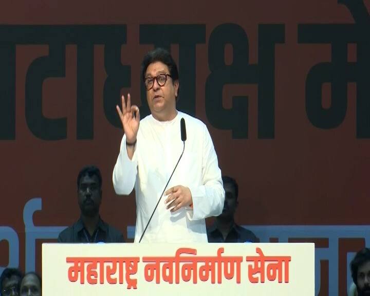 Raj Thackeray Mumbai Rally sabha live 10 imp key point of mns raj thackeray goregaon rally latest marathi news Raj Thackeray Live: 'उद्धव ठाकरेंच्या अंगावर एकतरी केस आहे का?' राज ठाकरेंच्या भाषणातील 10 महत्वाचे मुद्दे