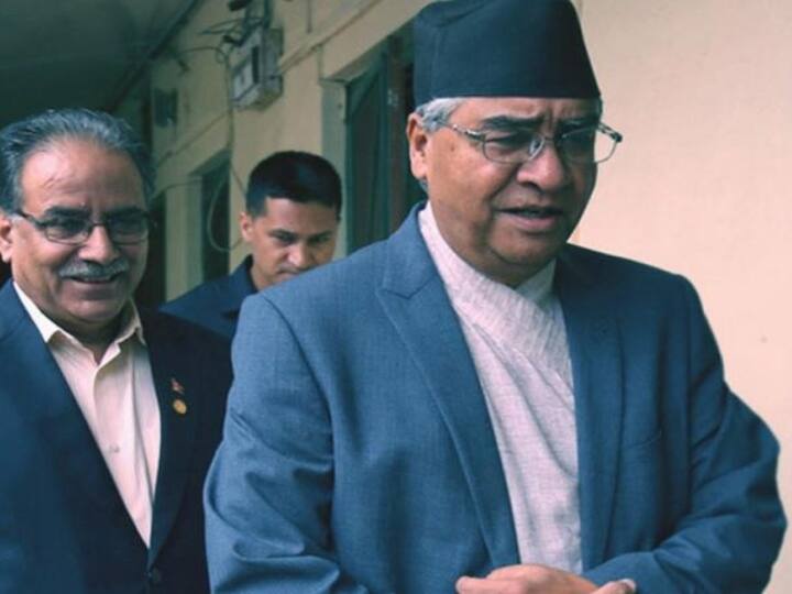 Nepal New Government alliance of PM Sher Bahadur Deuba and Pushpa kamal Dahal Prachand नेपाल में नई सरकार के गठन का रास्ता साफ, पीएम देउबा और प्रचंड के गठबंधन को इन दलों का मिला समर्थन