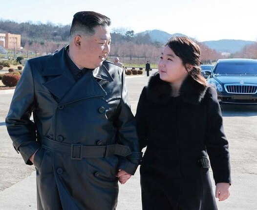Kim Jong Un : ઉત્તર કોરિયાની કમાન મહિલા સંભાળશે? આ એક તસવીરે દુનિયાભરમાં જગાવી ચર્ચા
