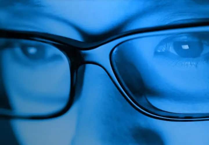 আনলক করার পরে আপনি অ্যাপ লক সক্ষম করার বিকল্প পাবেন, যাতে আপনি এটি সক্ষম করতে পারেন। আপনি এটি সক্রিয় করার সঙ্গে সঙ্গে মোবাইলে থাকা সব অ্যাপের তালিকা আপনার সামনে দেখতে পারবেন।