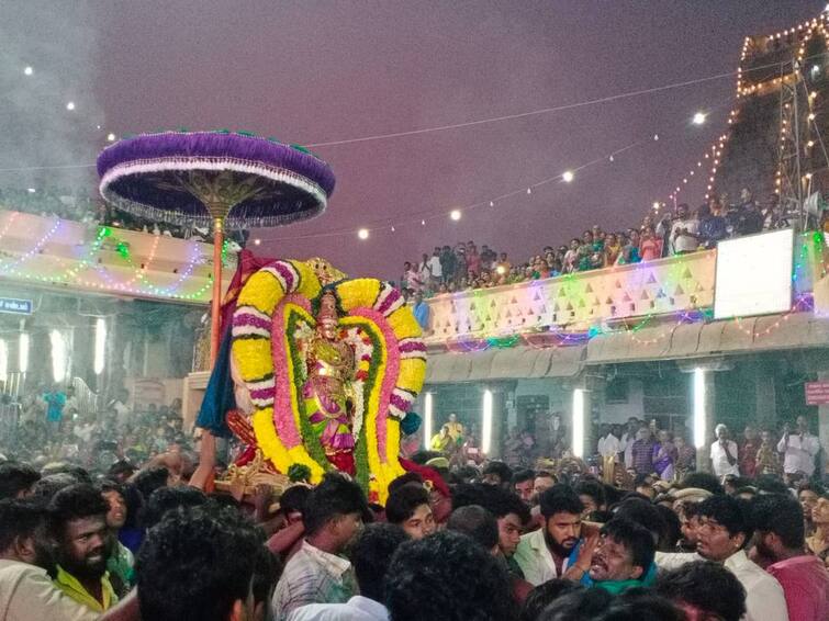 karthigai deepam festival 2022 at annamalaiyar temple tiruvannamalai starts from today Karthigai Deepam: கொடியேற்றத்துடன் தொடங்கியது திருவண்ணாமலை தீபத் திருவிழா..! பக்தர்கள் பரவசம்...