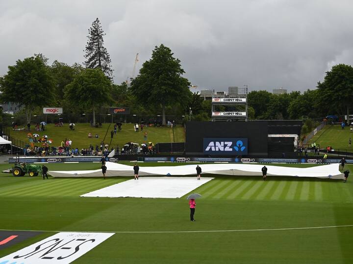 IND vs NZ 2nd ODI New Zealand vs India Match Abandoned Seddon Park Hamilton IND vs NZ 2nd ODI: भारत- न्यूझीलंड यांच्यातील दुसरा एकदिवसीय सामना रद्द; निर्णायक सामन्यात पावसाचा खोळंबा