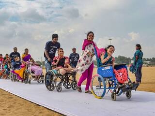 Marina Beach: மெரினா கடற்கரையில் மாற்றுத்திறனாளிகளுக்கு புதுவசதி.. இன்று திறந்து வைக்கிறார் முதலமைச்சர் ஸ்டாலின்