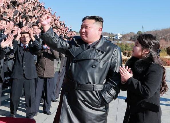 Kim Jong Un Daughter North Korea Appeared In Public For The Second Time Kim Jong Un : ઉત્તર કોરિયાની કમાન મહિલા સંભાળશે? આ એક તસવીરે દુનિયાભરમાં જગાવી ચર્ચા