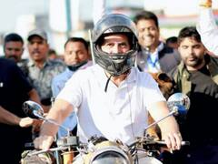 Bharat Jodo Yatra: भारत जोड़ो यात्रा में राहुल गांधी बनें 'बुलेट राजा', देखी नहीं होंगी किसी राजनेता की ऐसी तस्वीरें