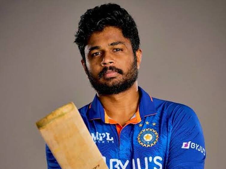 IND vs NZ, 2nd ODI: Indian Cricketer Sanju Samson helping ground heroes after rain watch video Sanju Samson: மழையால் நிறுத்தப்பட்ட ஆட்டம்... மைதான ஊழியர்களுக்கு உதவிய சஞ்சு சாம்சன் - வைரலாகும் வீடியோ