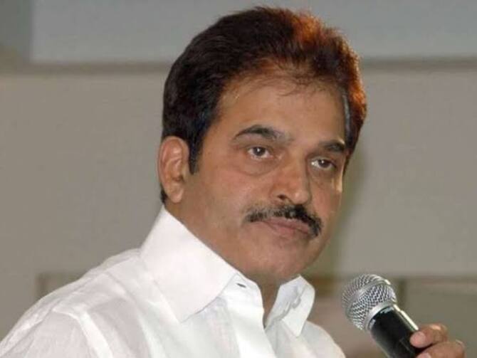 Rajasthan Why Is KC Venugopal Coming To Jaipur In Place Of Ajay Maken ANN | Rajasthan Politics: जयपुर आ रहे वेणुगोपाल, राजस्थान के नेता करेंगे सवाल, क्या हुआ दो दिन में सब