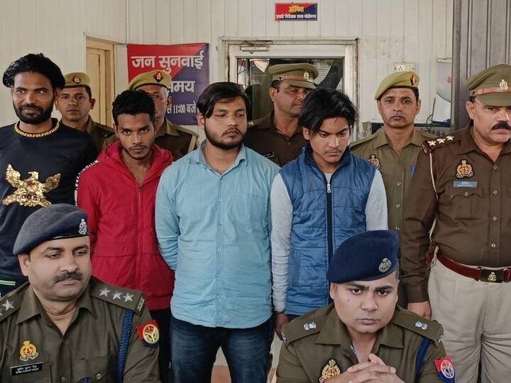 Ghaziabad Police busted an illegal arms factory and nabbed four suspects Ghaziabad News: पुलिस ने अवैध हथियार बनाने वाली फैक्ट्री का किया पर्दाफाश, 4 आरोपी गिरफ्तार