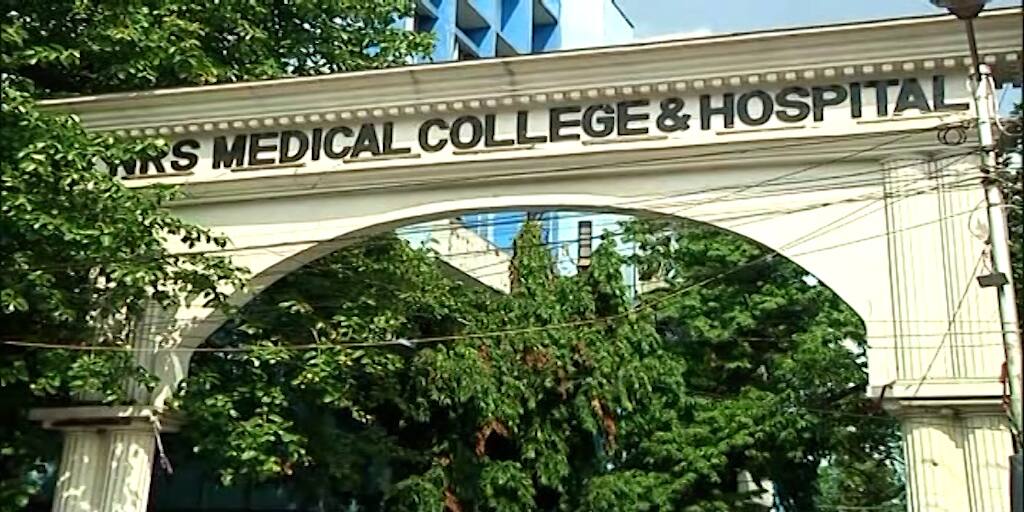 Patient With A Trishul Perforated In His Throat Reaches NRS Hospital Creating Huge Hue And Cry At Wee Hours NRS Case: ভোর রাতে গলায় ত্রিশূল বেঁধা অবস্থায় এনআরএসে হাজির রোগী, ঘণ্টাখানেকের অস্ত্রোপচারে বাঁচল প্রাণ