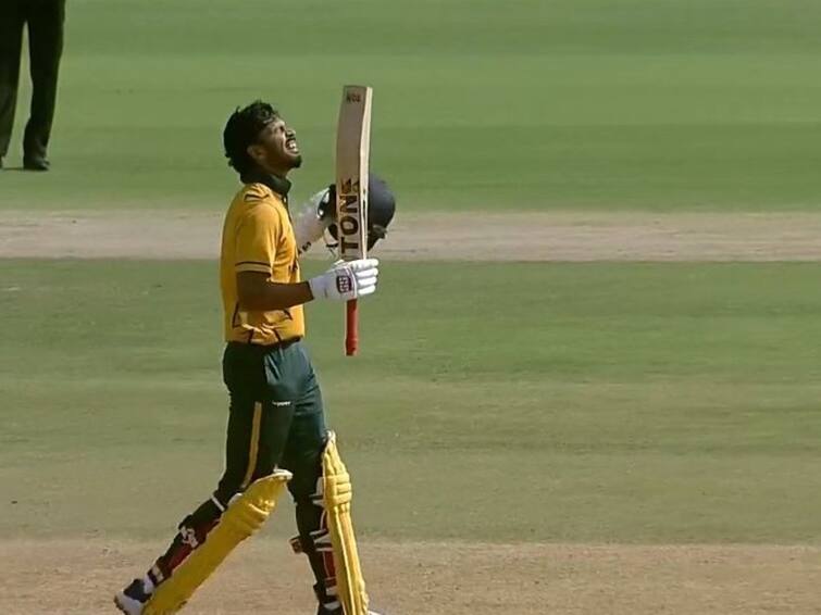 Outrageous hitting from Ruturaj Gaikwad Seven sixes in an over Ruturaj Gaikwad:  ஒரே ஓவரில் பறந்த 7 சிக்ஸர்கள்.. பந்துடன் சாதனையை தெறிக்கவிட்ட ருத்ராஜ் கெய்க்வாட்!